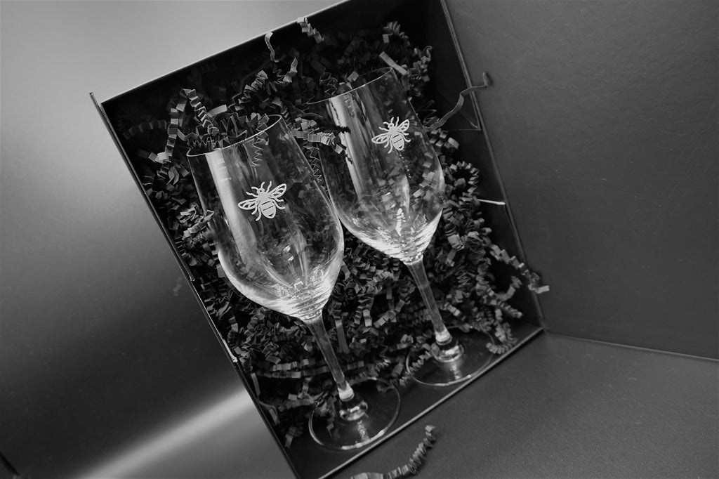 Wine Glass Gift Set - 2x Engraved Manchester Bee Glasses