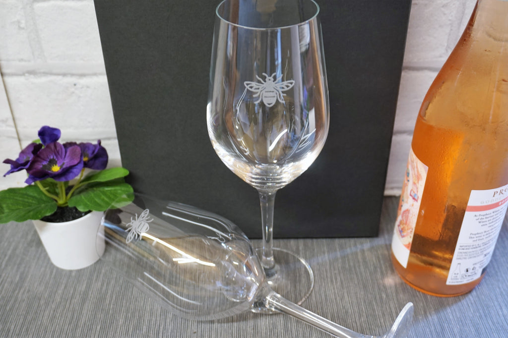 Wine Glass Gift Set - 2x Engraved Manchester Bee Glasses