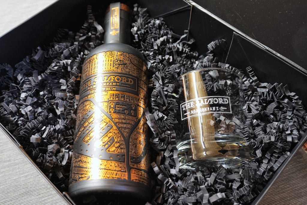 Salford Honey Rum & Engraved Glass Gift Set